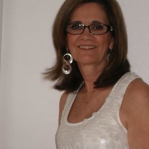 Meet your Posher, Sharon